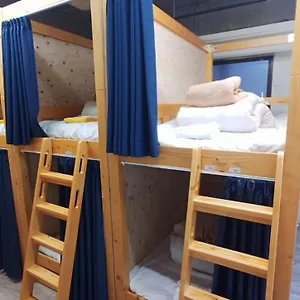 Bee-hive Sugamo - Male Only Hostal